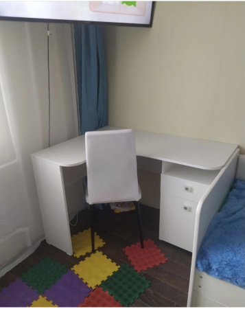 Стол угловой коллекции Умка 1160 мм от Династия Kids