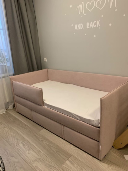 Кровать мягкая МОНО 90х190 с доп. спальным местом (цвета разные)