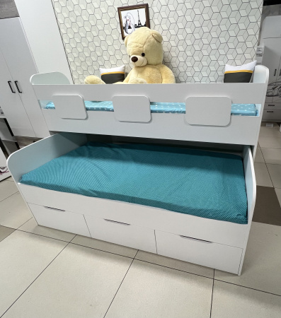 Двухъярусная кровать Городок (бетон пайн + белый). Лестница справа от Династия Kids