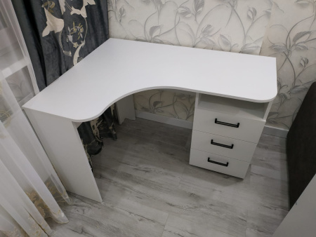 Стол угловой Престиж с 3 ящиками (цвет белый) от Династия Kids