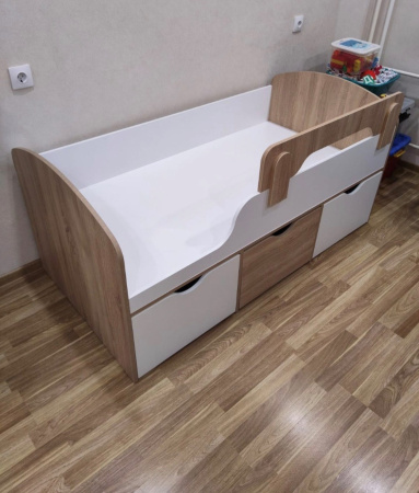 Кровать Малыш 160х80  (дуб сонома+белый) от Династия Kids